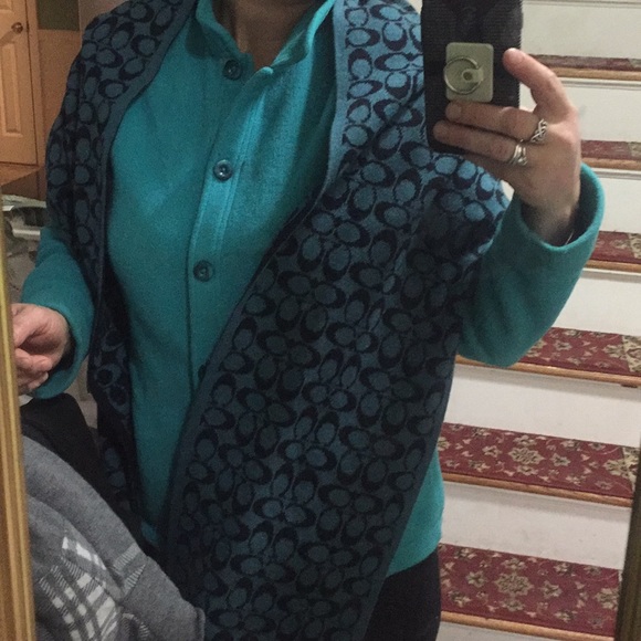 Coach XL scarf 🧣 like new - Picture 6 of 6